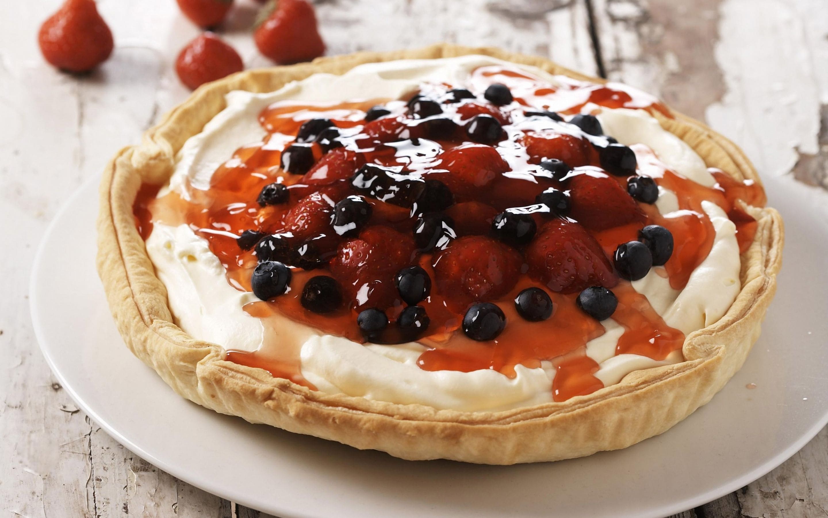 Lett dessertpai med mager vaniljekesam