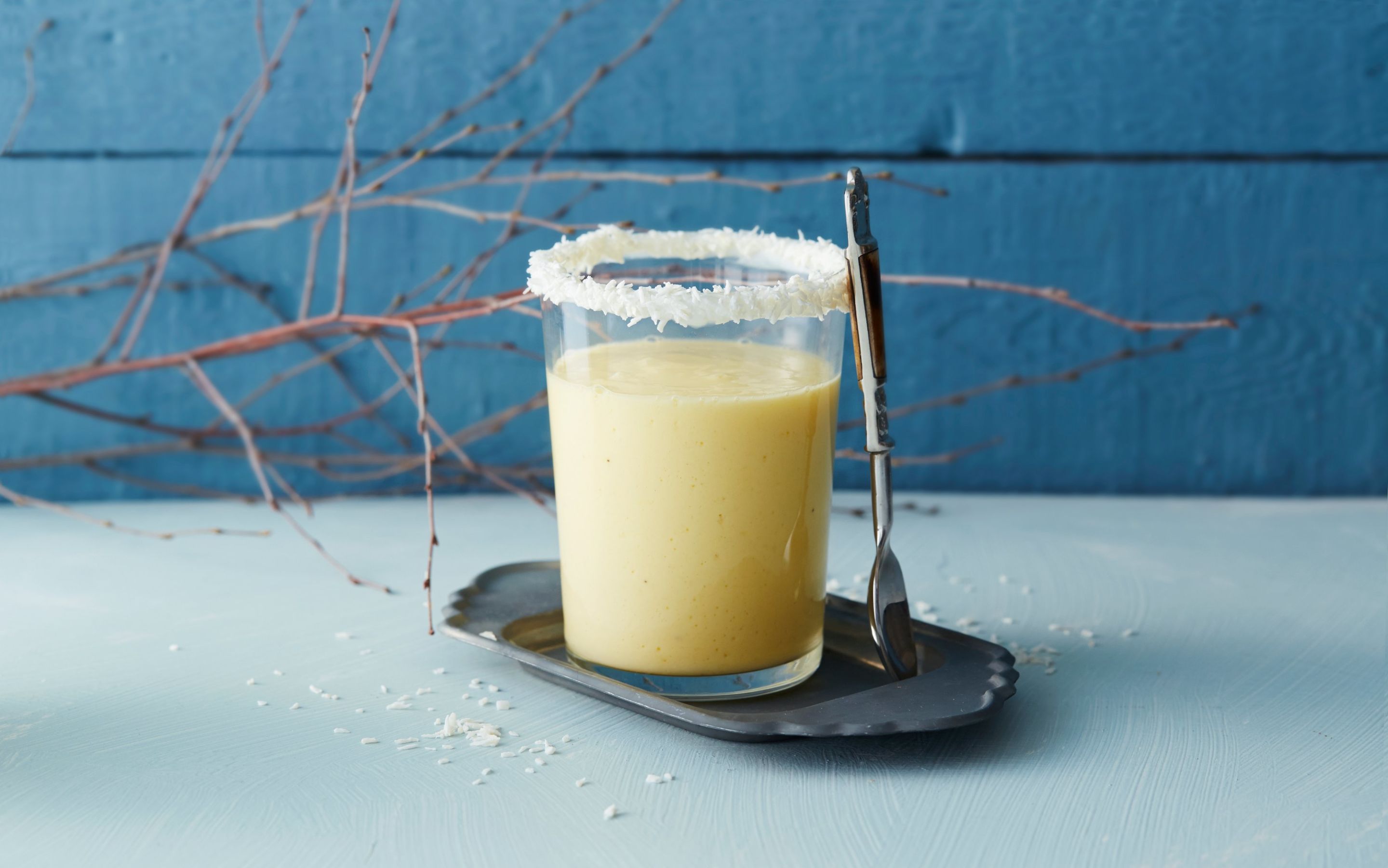Mango lassi