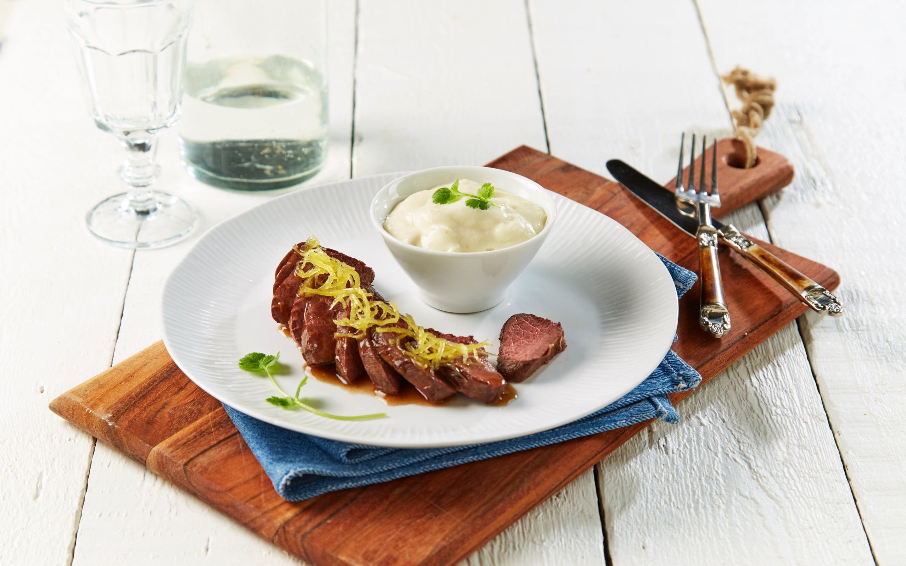 Ingefærglasert reinsdyrfilet