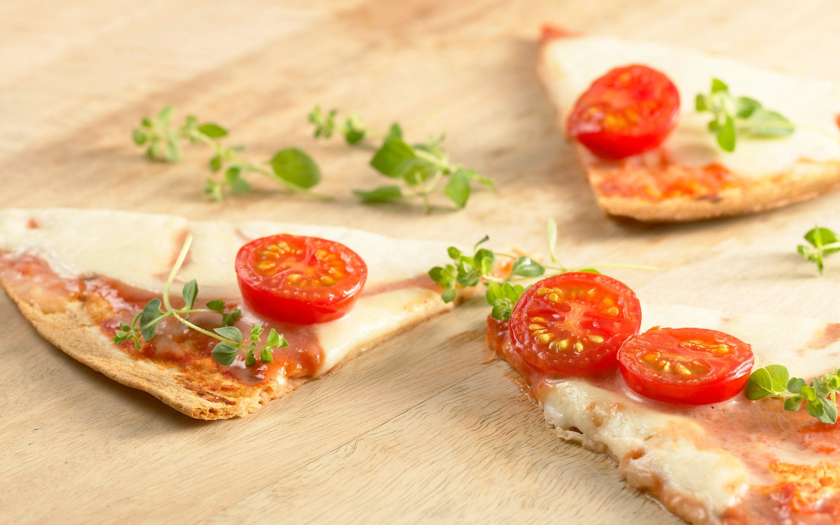 Tortillapizza med mozzarella