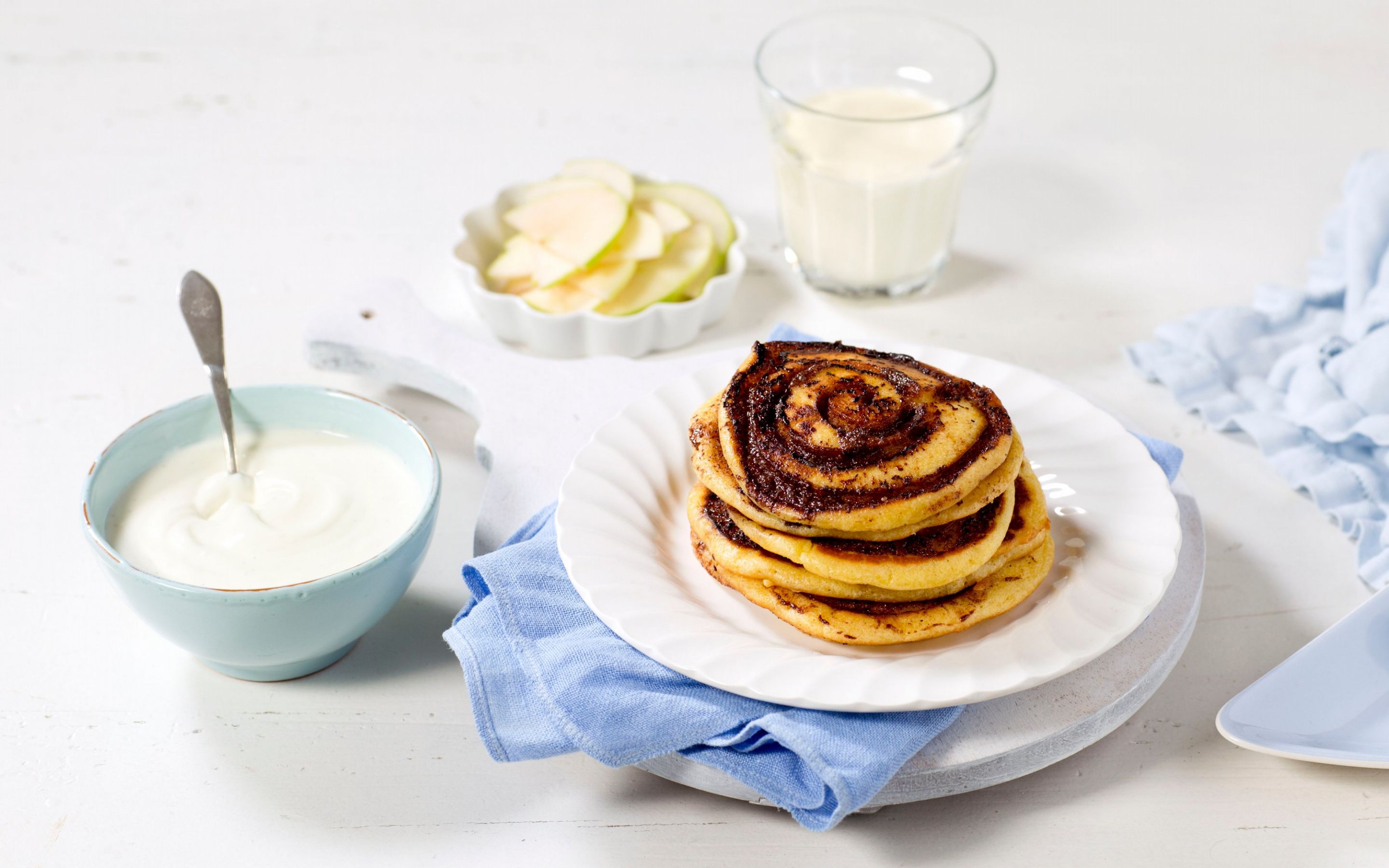 Pannekaker med kanelsnurr