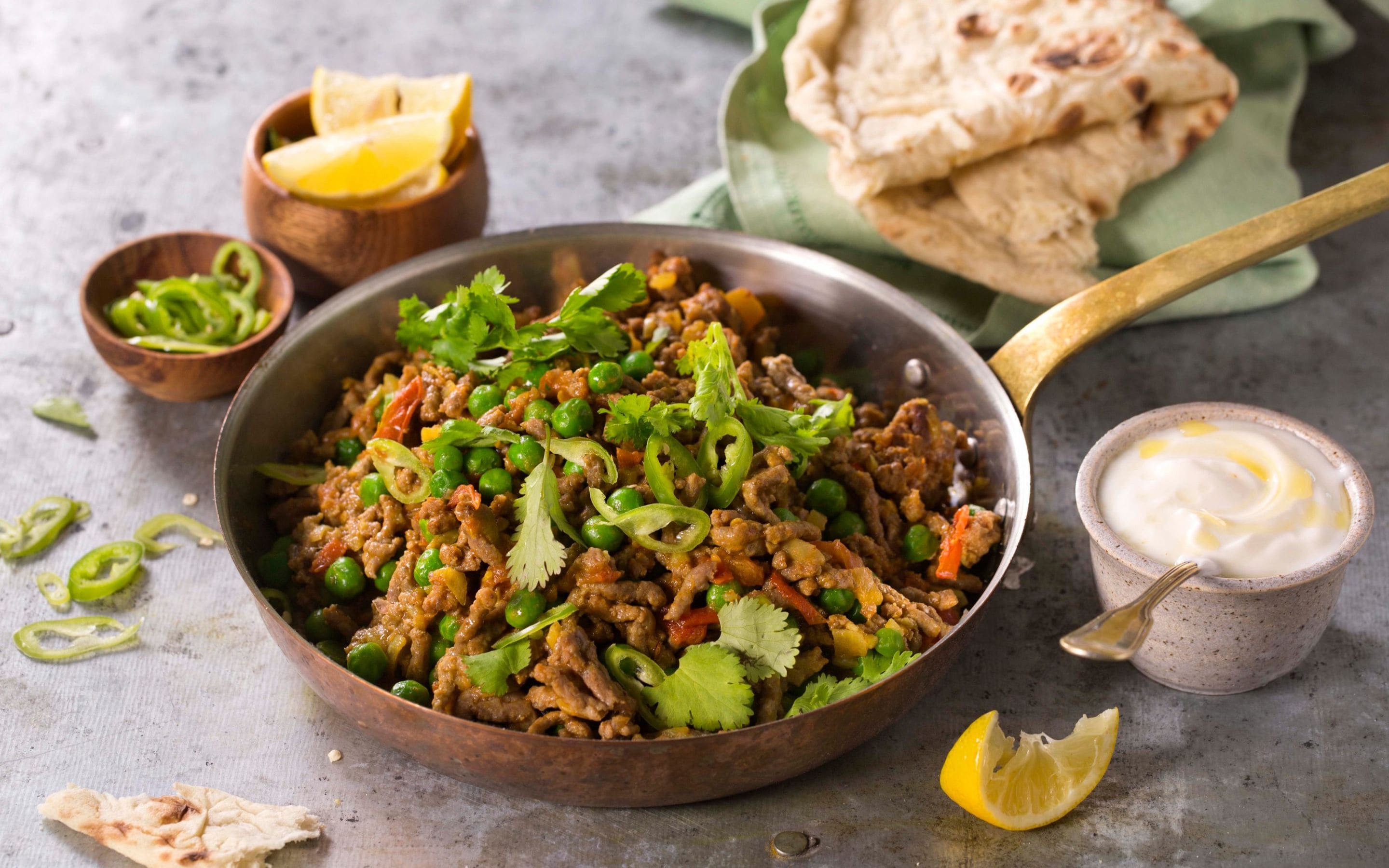 Matar keema