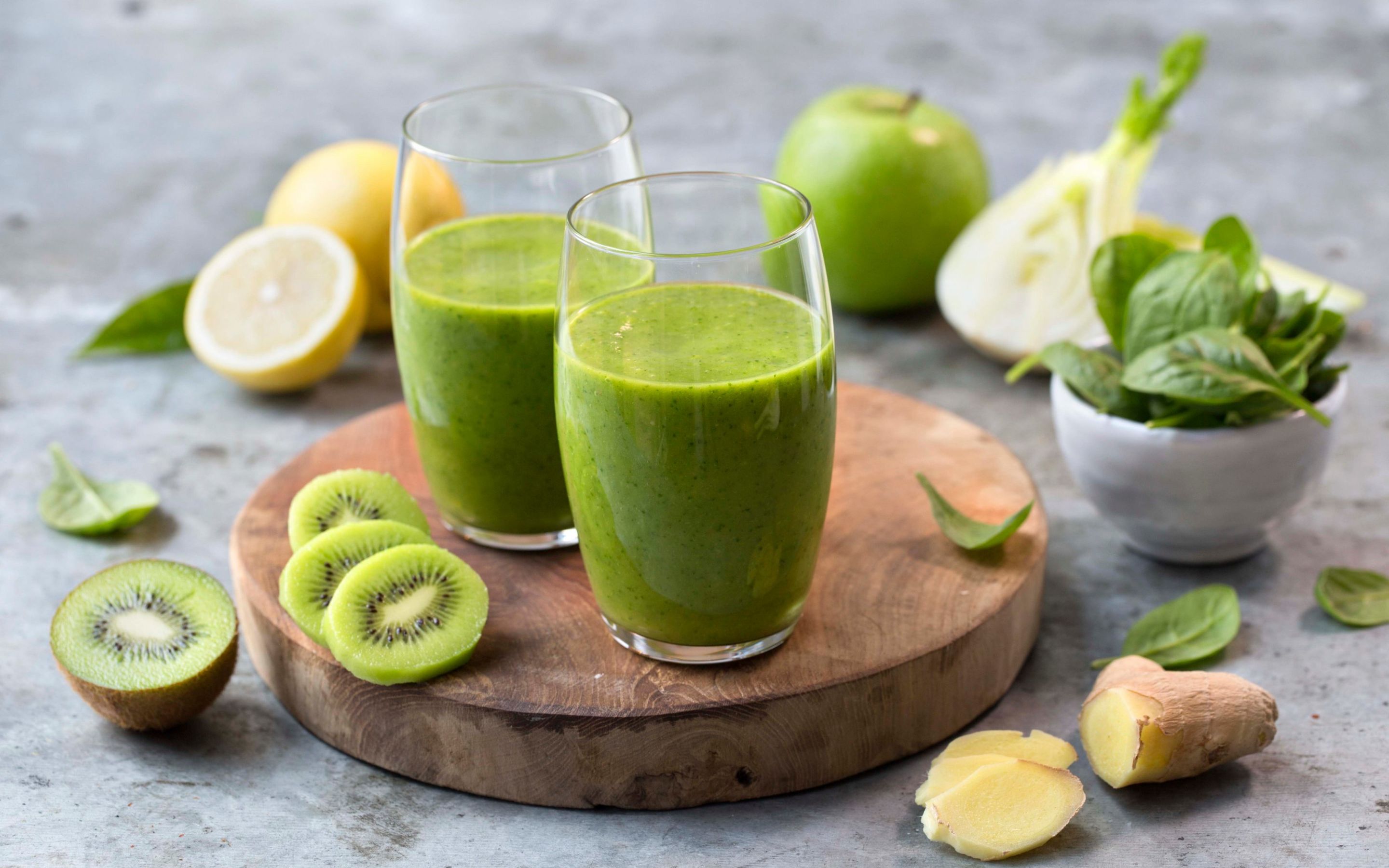 Supri smoothie med eple, fennikel og kiwi