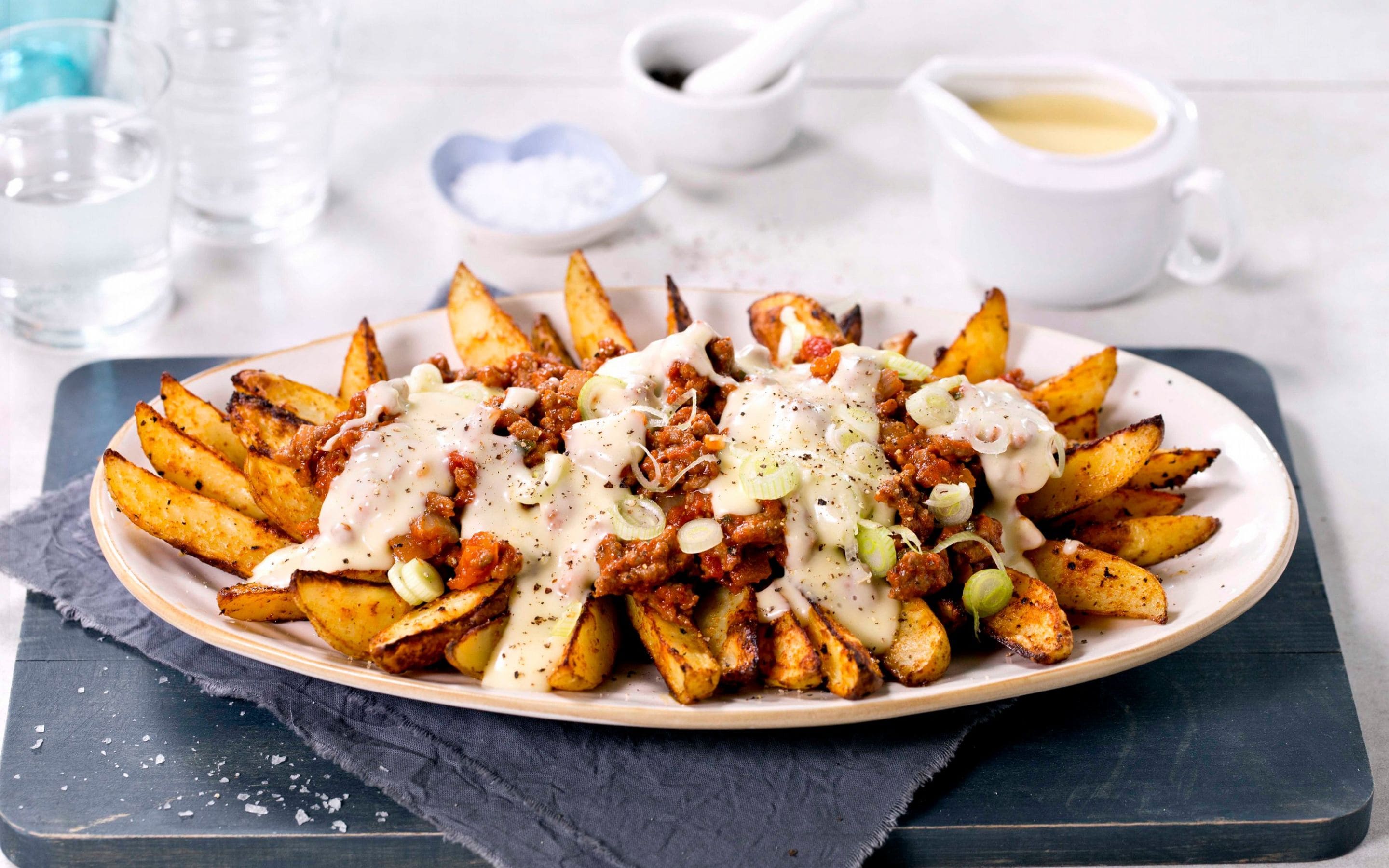 Chili cheese fries