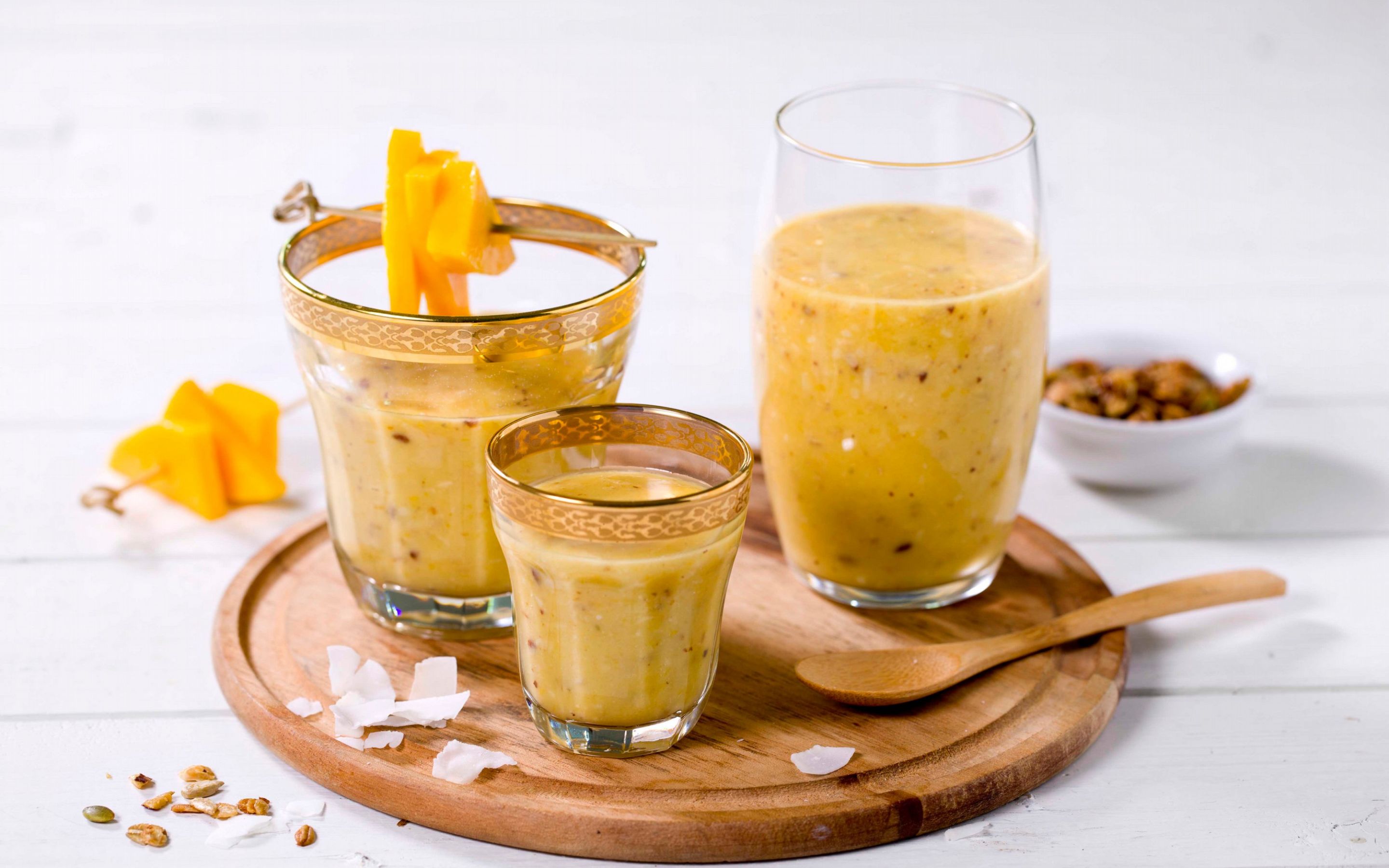 Tropisk smoothie med mango