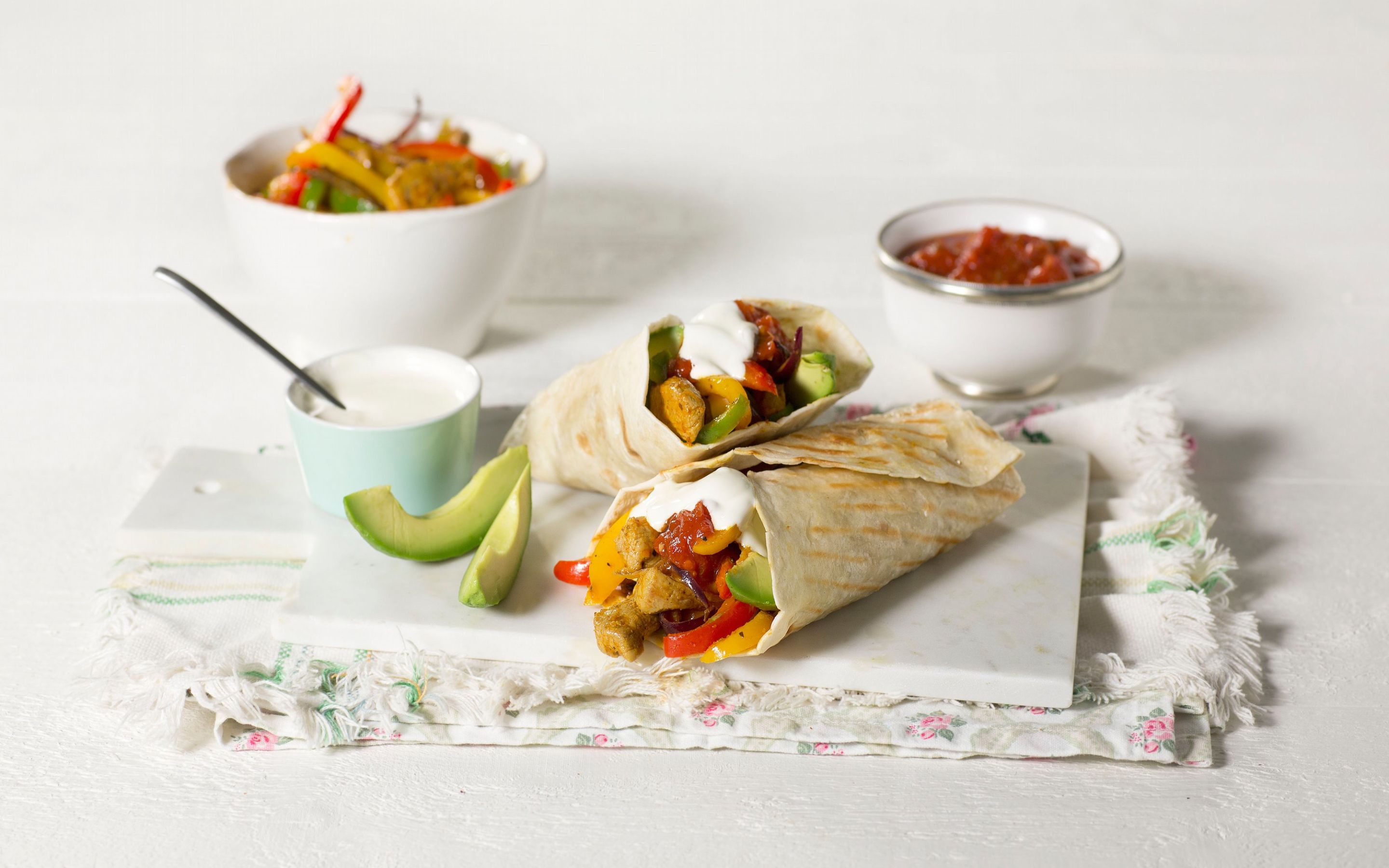 Fajitas med strimlet svinekjøtt