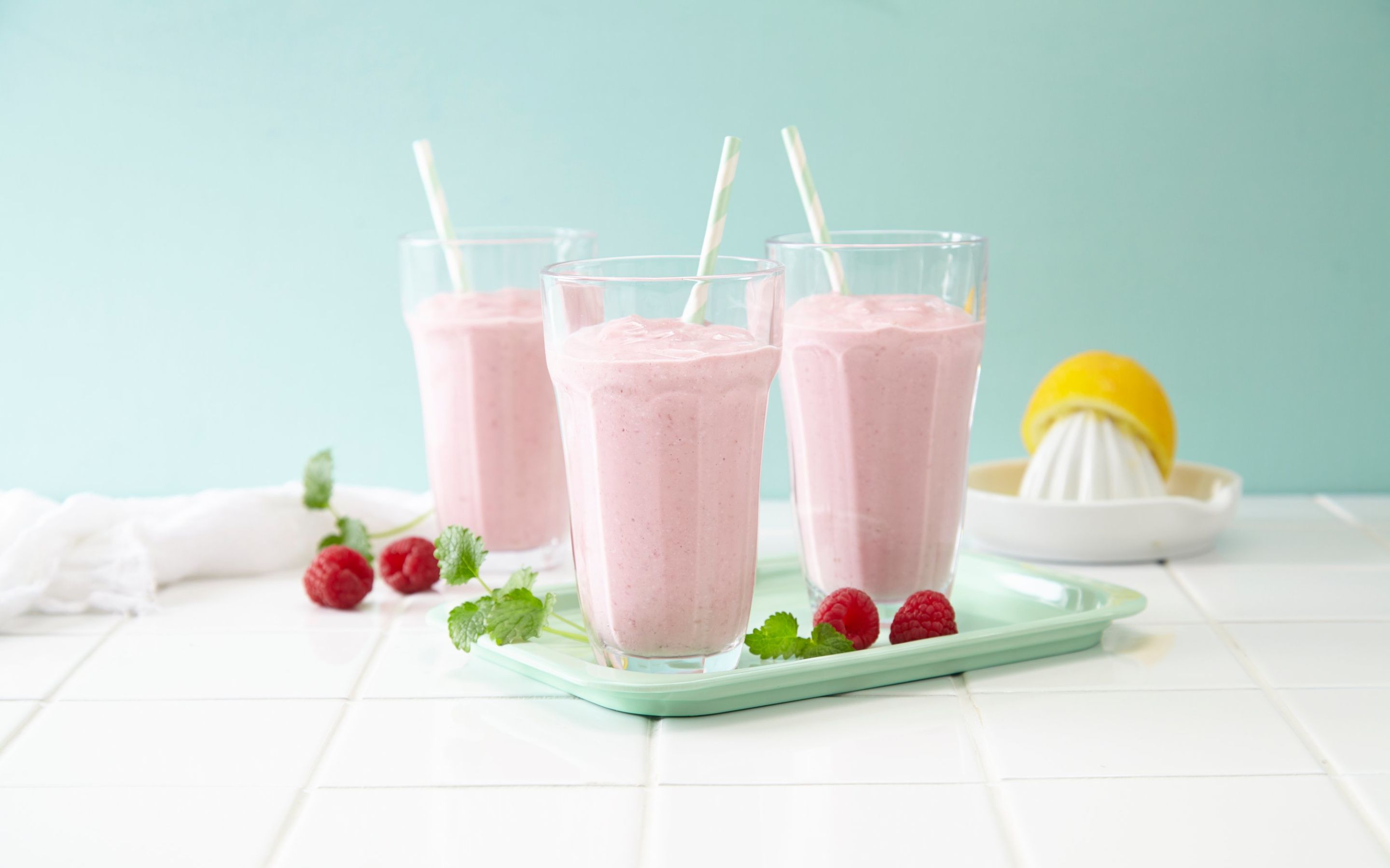 Smoothie med Cottage Cheese, bringebær og banan