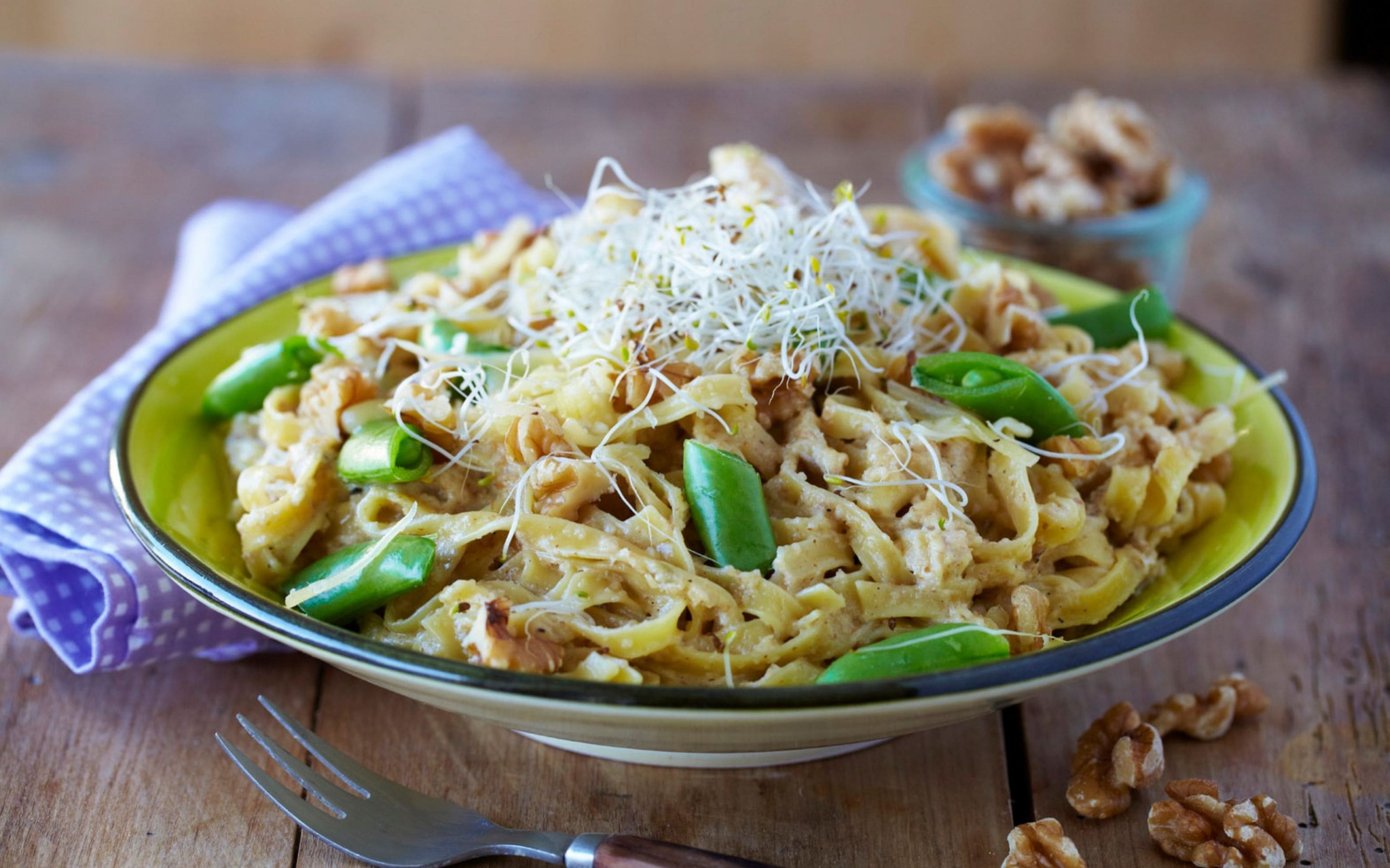 Pasta med valnøttsaus