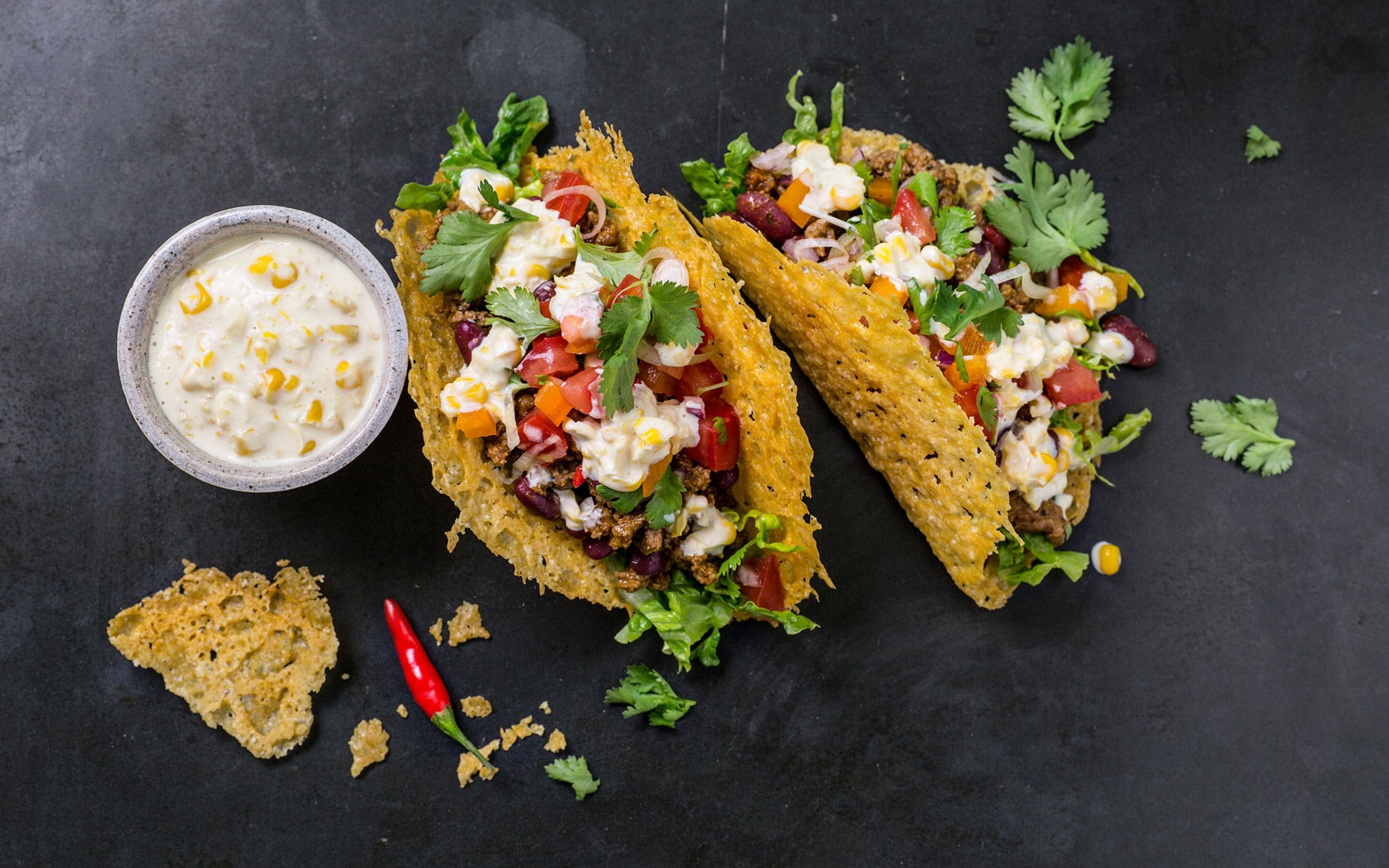 Oste-taco med kjøttdeig og kremost-kremet mais