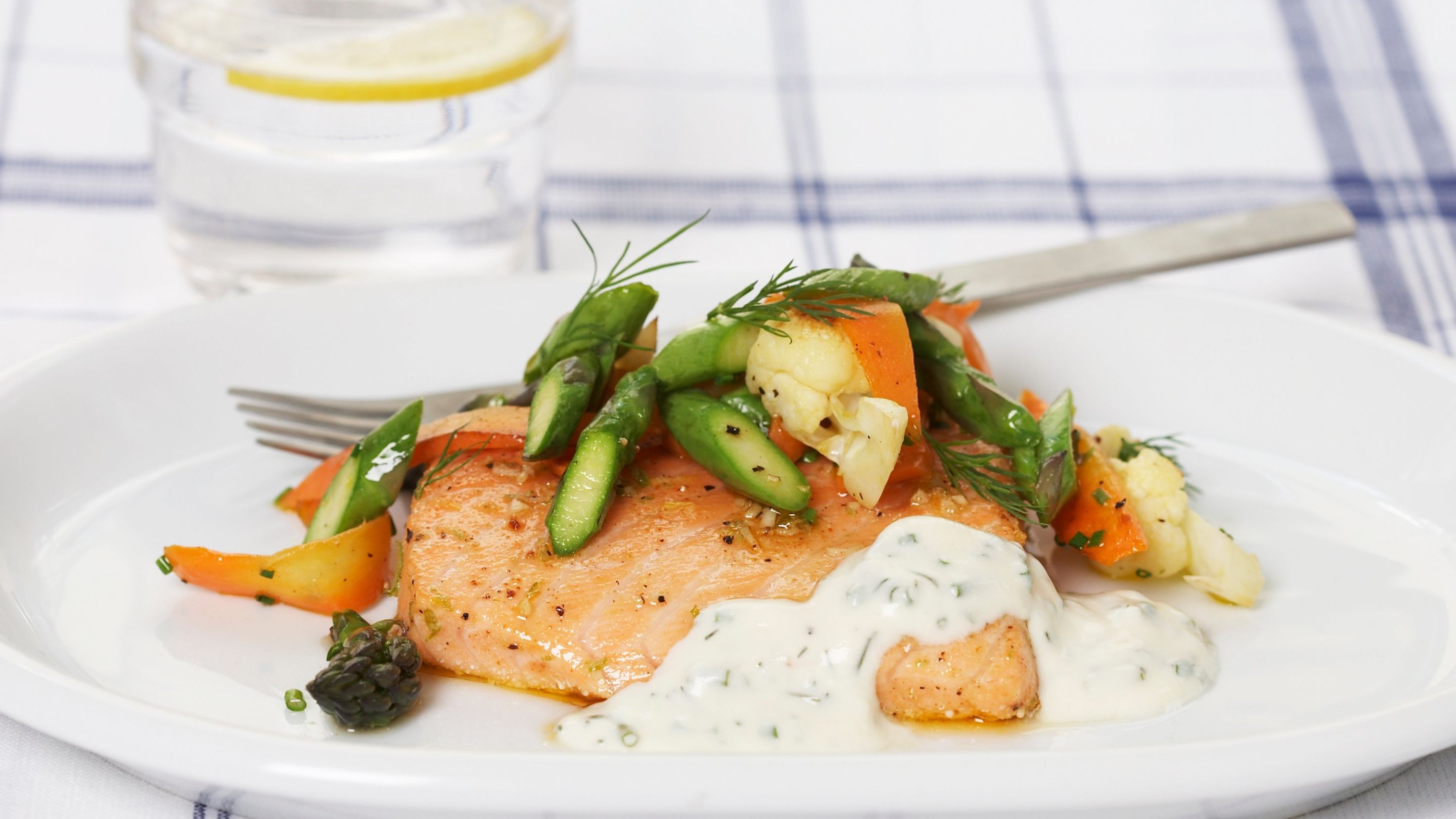 fiskesaus oppskrift laks fiskesaus oppskrift laks