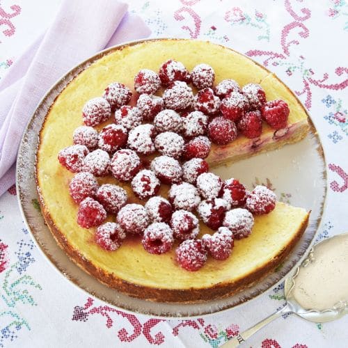 Ostekake med bær
