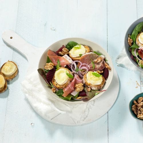 Chevresalat med valnøtter