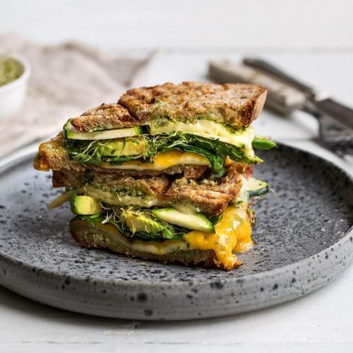 Green Goddess toast med tre oster