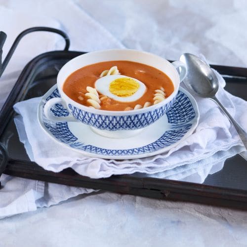 Tomatsuppe med basilikum
