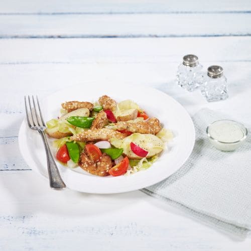 Sesampanert kylling med potet- og kålsalat