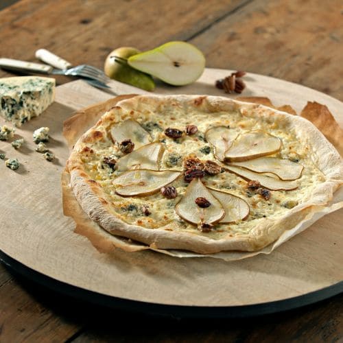 Pizza med blåmuggost og karamelliserte pekannøtter