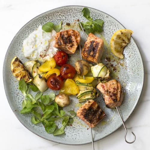 Laks på grillspyd