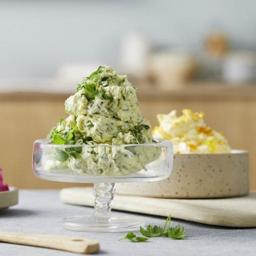 Pisket smør med yoghurt – Perfekt til grillmaten!