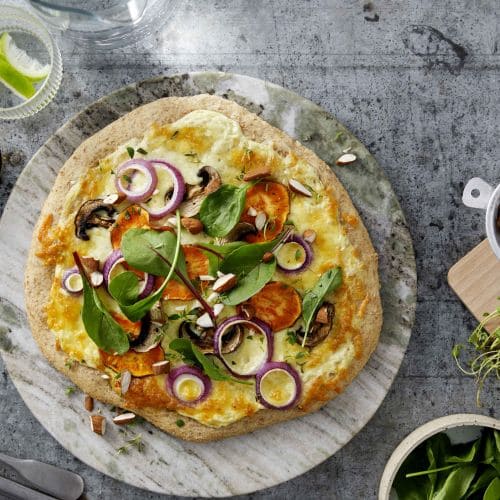 Vegetarpizza med grov bunn