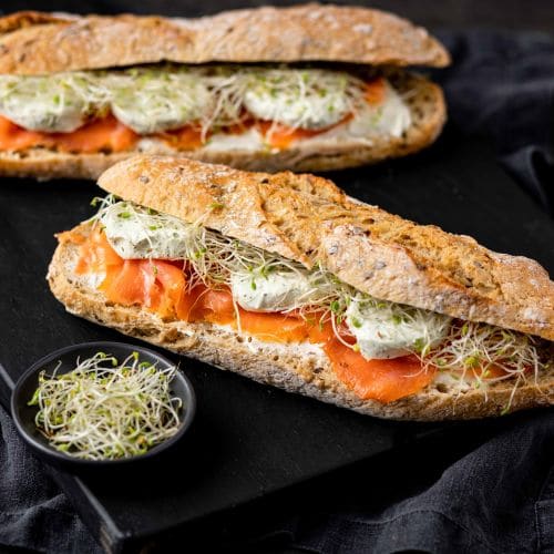 Baguette med røkelaks og Norsk Chevre Haukeli Ramsløk 