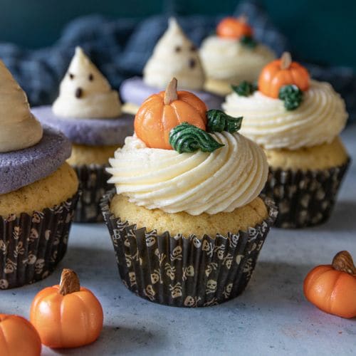 Halloween-muffins med ostekrem