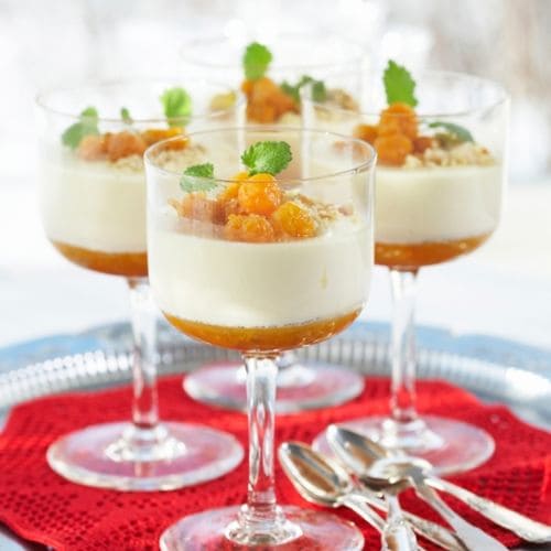 Vanilje panna cotta med multer