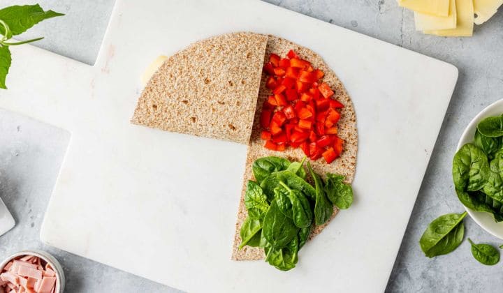 Tortilla med ost og skinke