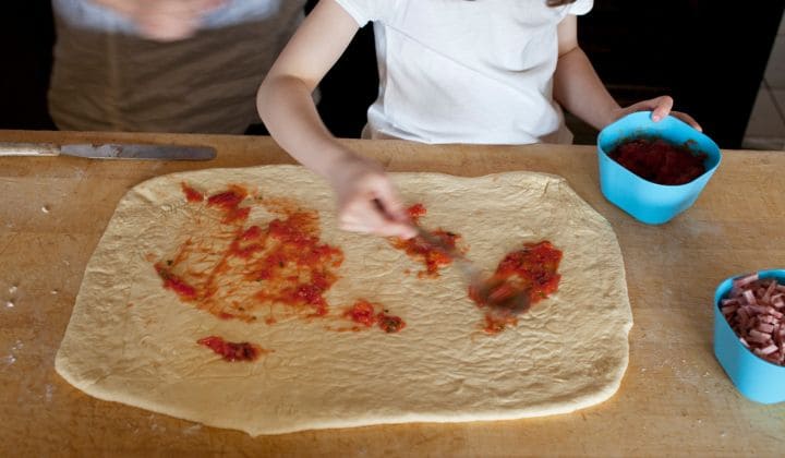 Trinn 1: Slik lager du pizzasnurrer fra Bakeriet i Lom