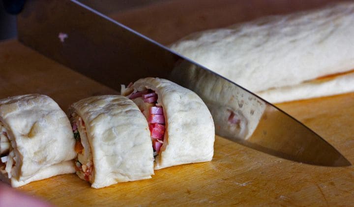 Trinn 4: Slik lager du pizzasnurrer fra Bakeriet i Lom