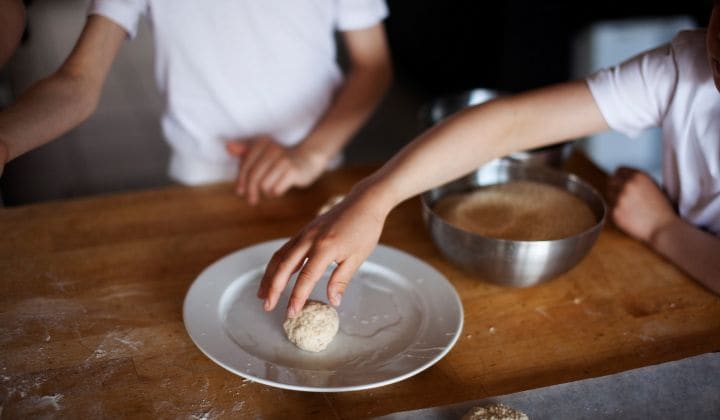 Trinn 3: Slik lager du rundstykker fra Bakeriet i Lom
