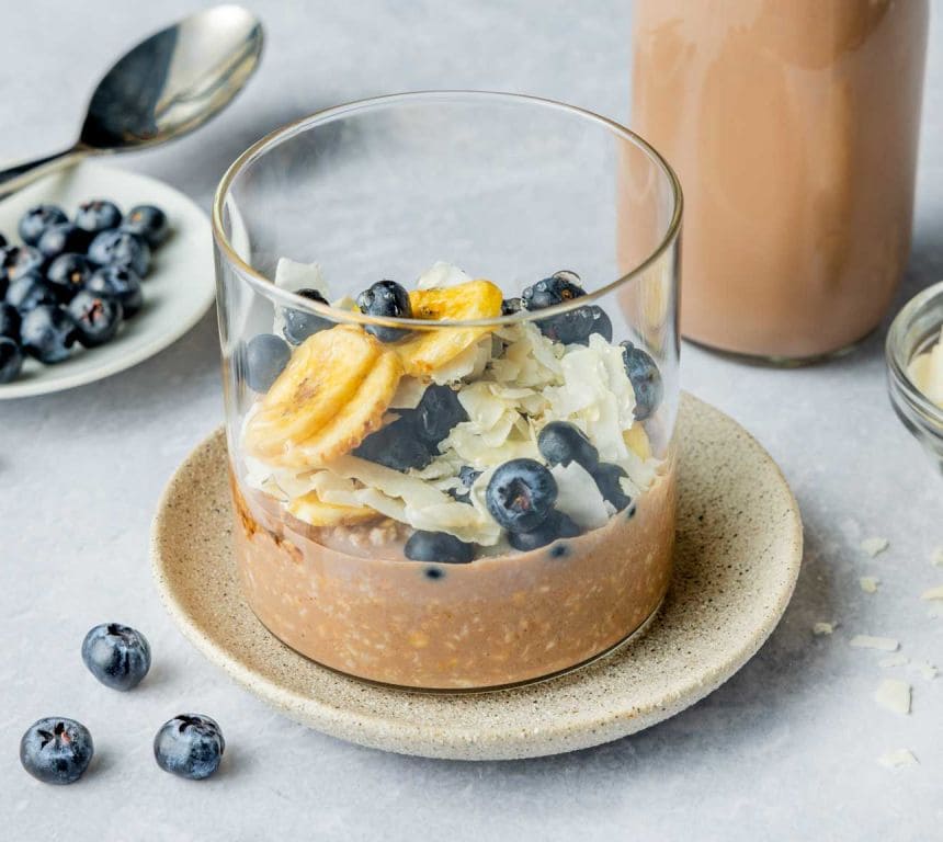 Kjøleskapsgrøt med YT® Proteinmelk Kakao