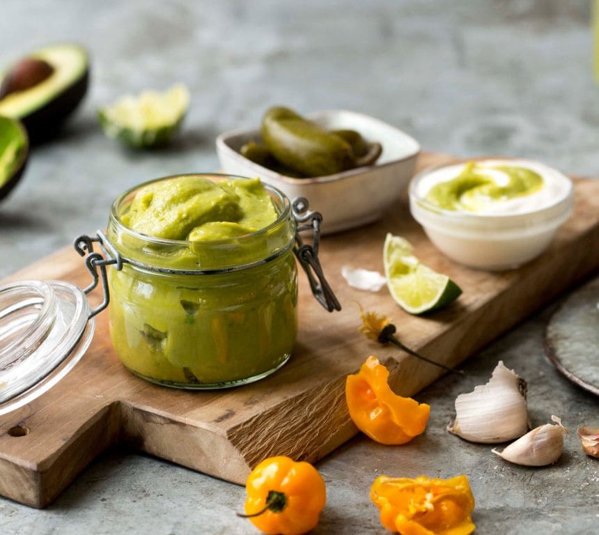 Jalapenosaus med avokado