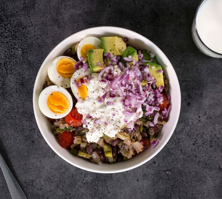 Power bowl med bønner og cottage cheese