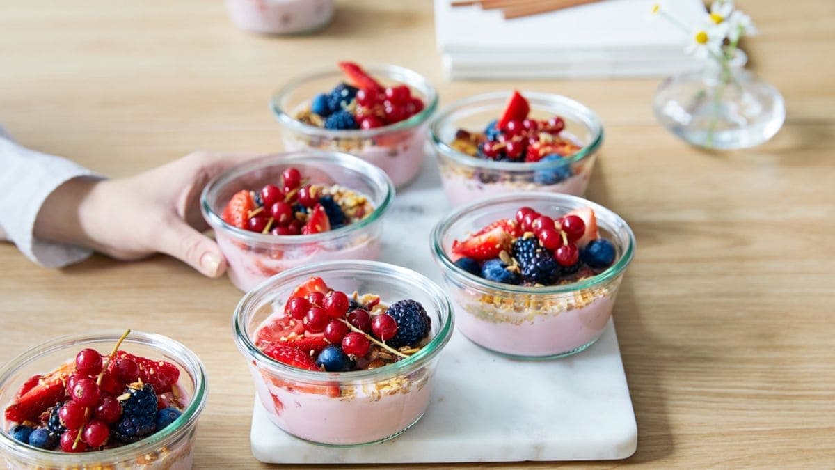 Yoghurt-bowl med skogsbær