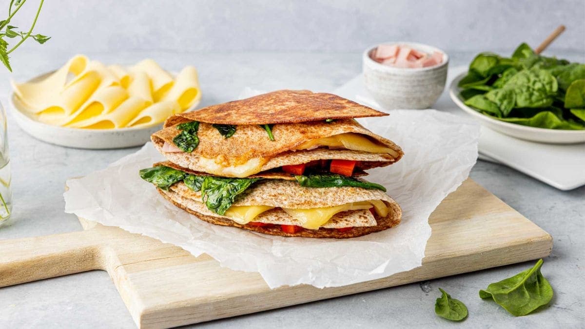 Tortilla wrap med ost og skinke
