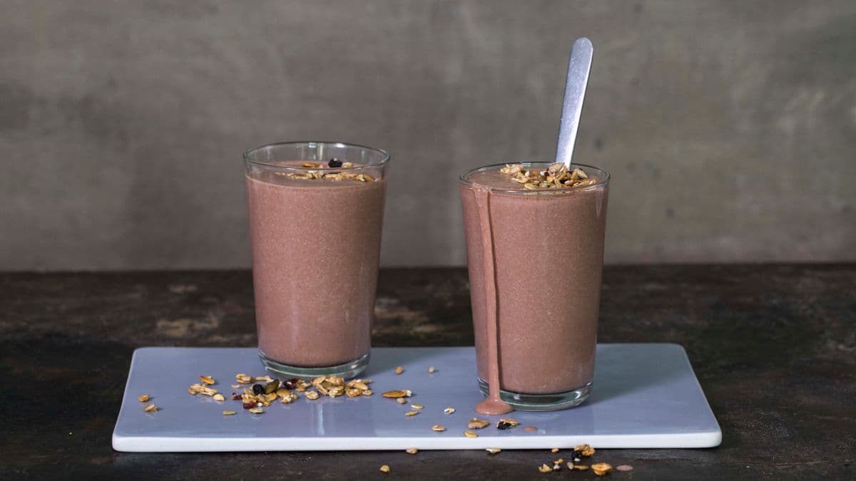 Peanøtt- og kakaosmoothie med cottage cheese