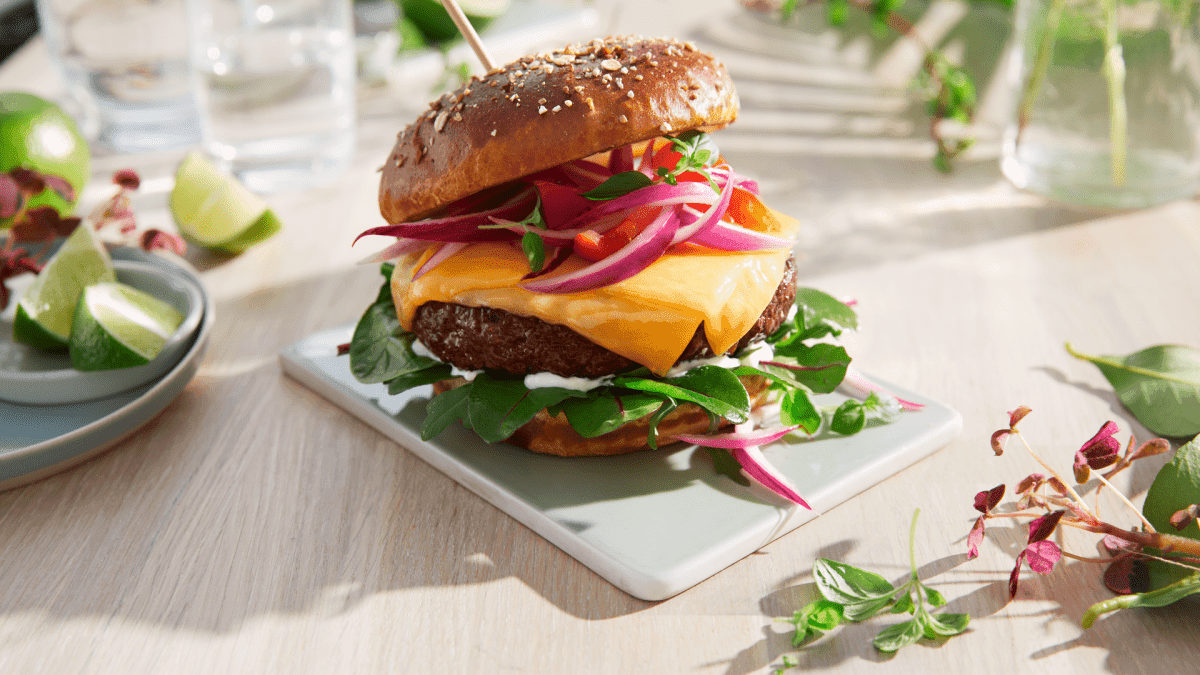 Grillet burger med cheddar