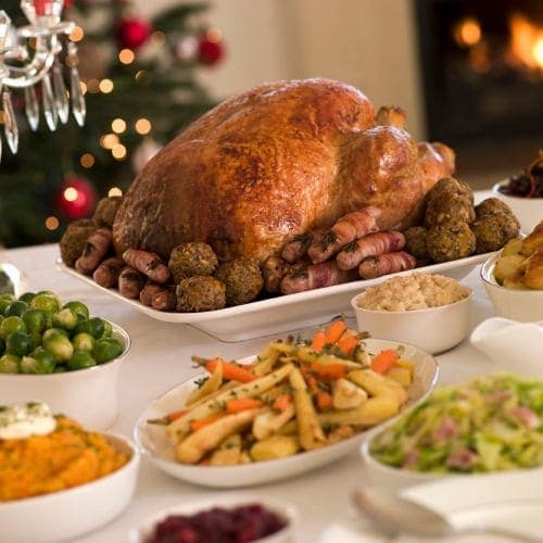 Helstekt kalkun med baconstuffing og portvinsaus