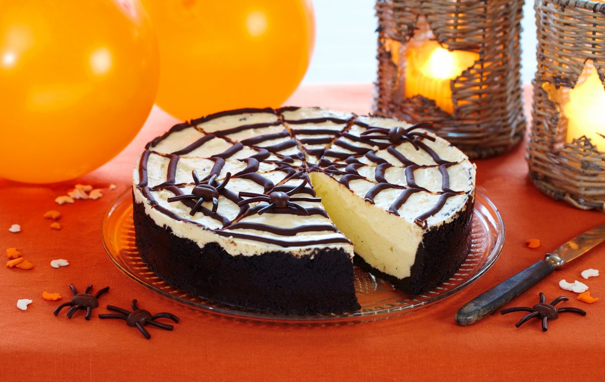 Skremmende god ostekake til Halloween - Oppskrift fra TINE Kjøkken