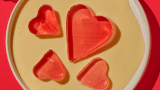 Piano rød gelé hjerter