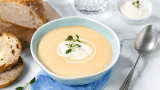 Kremet rogrønnsakssuppe med TINE Crème Fraiche