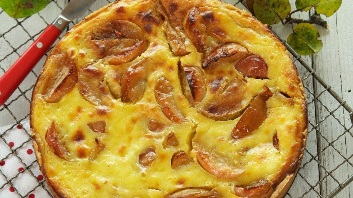 Eplekake med Crème Fraîche-fyll