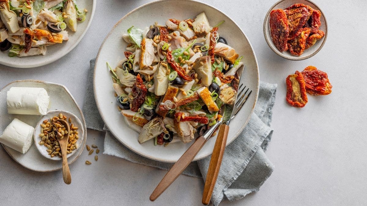 Next ImagePastasalat med chevre og kylling