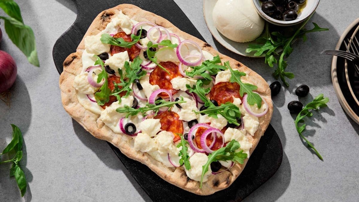 Hvit Pinsa med chorizo