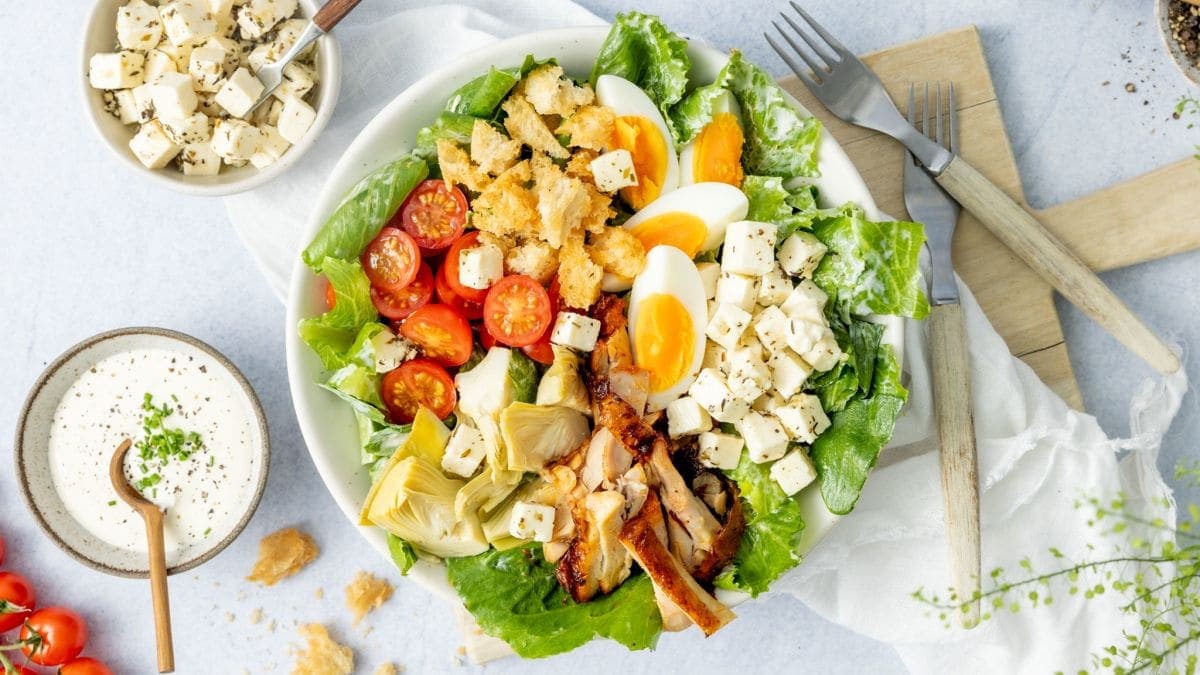Cæsarsalat med grillet kylling