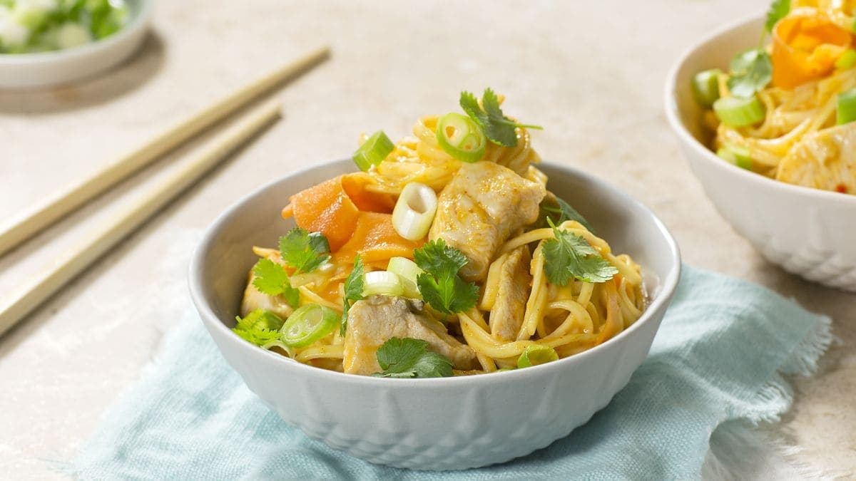 Nudler med kylling og appelsin