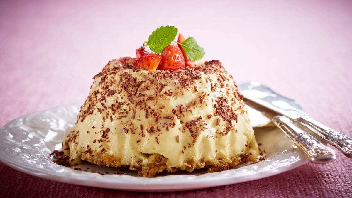 Isostekake med jordbær