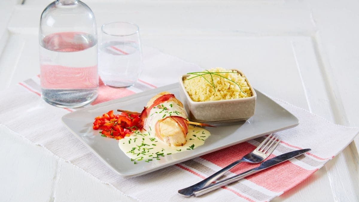 Ostefylte kyllingbryst med couscous og paprika