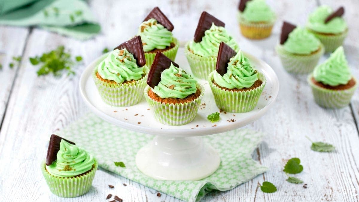 Muffins med mørk sjokolade og peppermynte