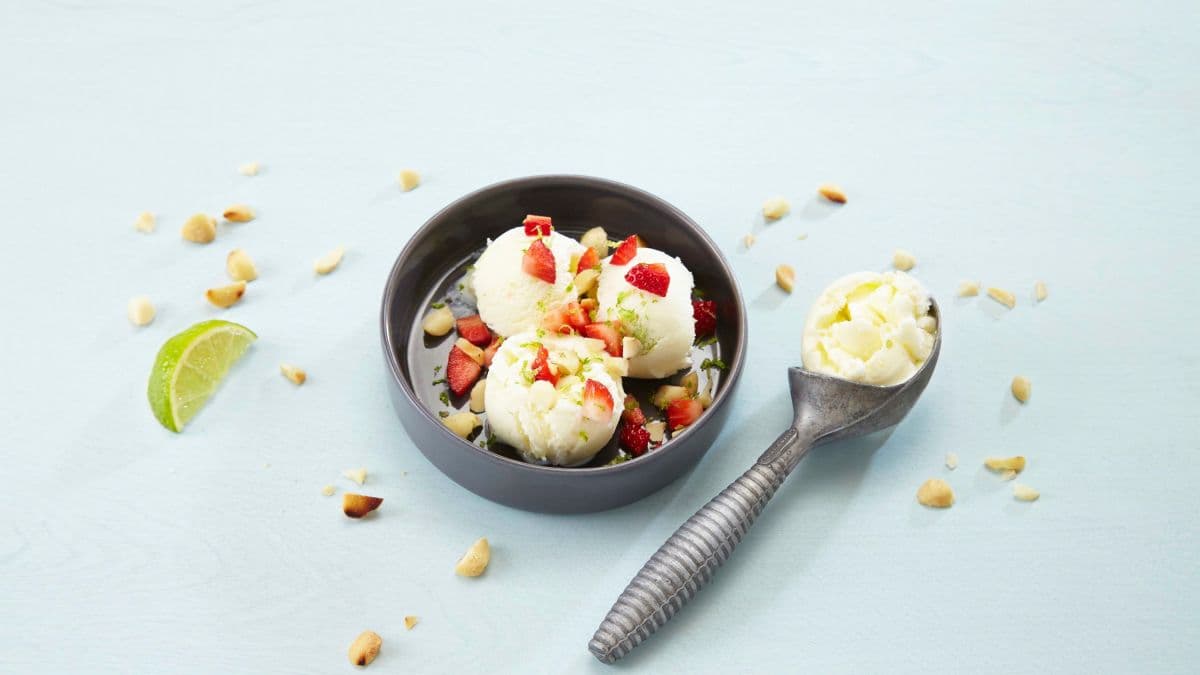 Rømmesorbet med lime